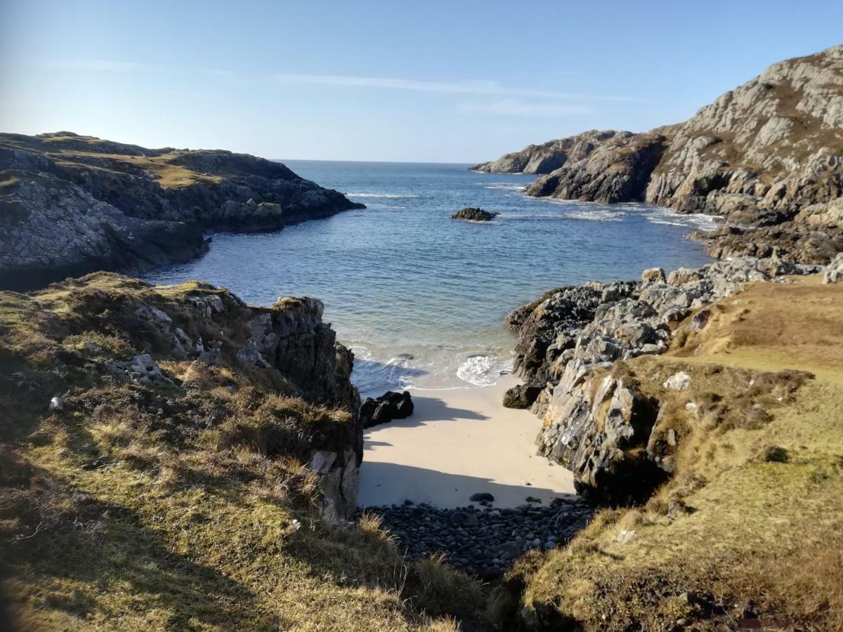 Achmelvich View Self Catering Apartment Lochinver Exterior photo